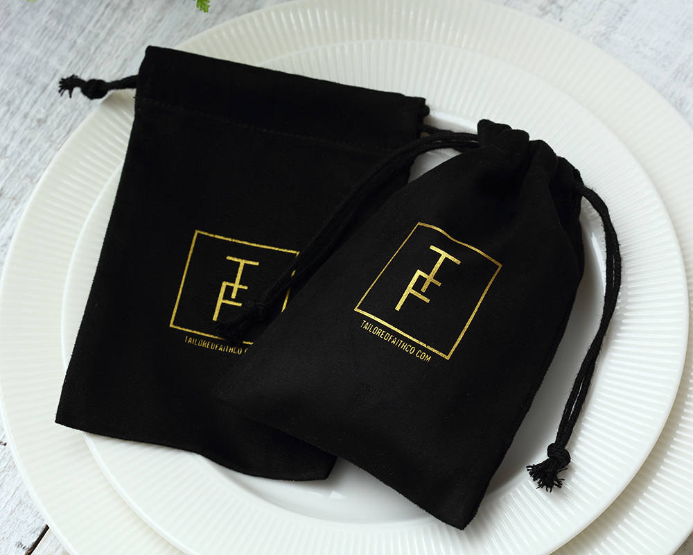 100 Black Flannel Jewellry Gift Bags Personalized Logo Jewelry Packaging Chic Drawstring Pouches for Wedding Party Decoration